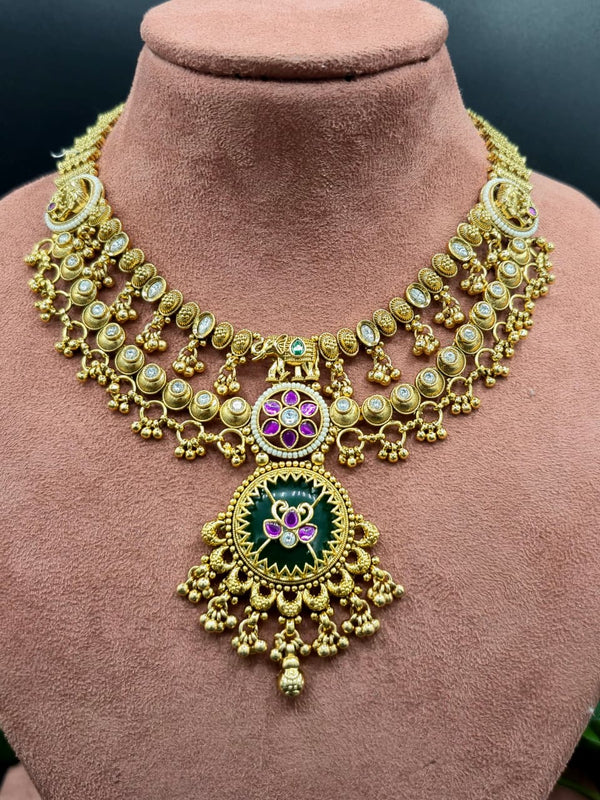 Kanchana Kamalam Antique Set